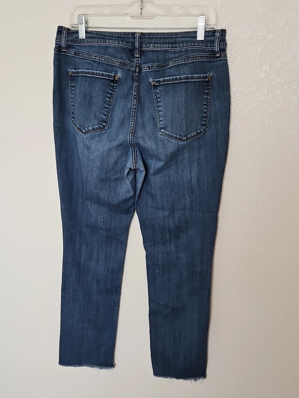 a.n.a. Mid Rise Straight Leg Women's Jeans ~ Size 14.